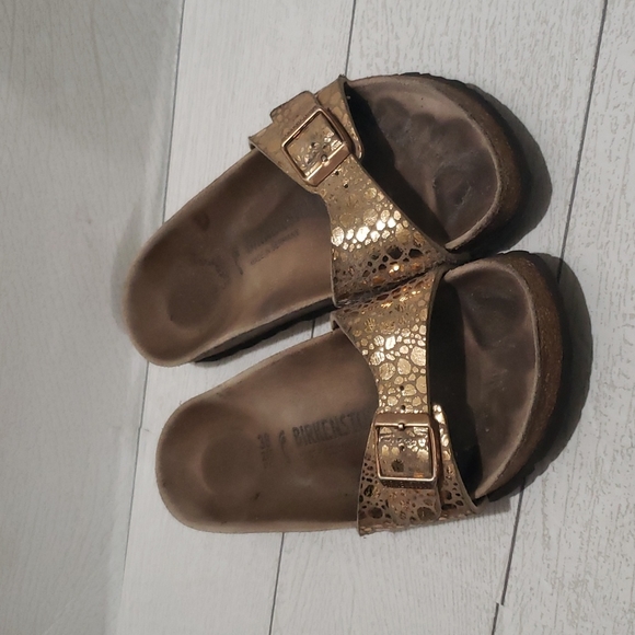 Birkenstock 38 gold rose metallic slide sandals - Picture 1 of 6